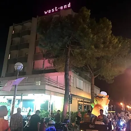 Отель West End Гаттео-а-Маре